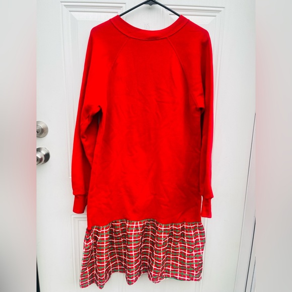 VTG 80s Red Ornamental Holiday Sweatshirt Dress w/Green gold plaid ruffle bottom - Picture 12 of 12